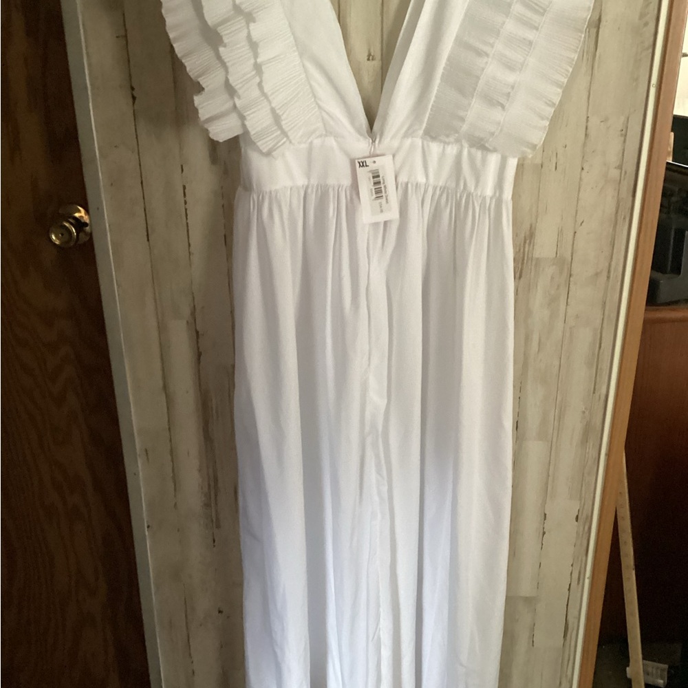 White Ruffled V-Neck Dress - Picture 6 of 8